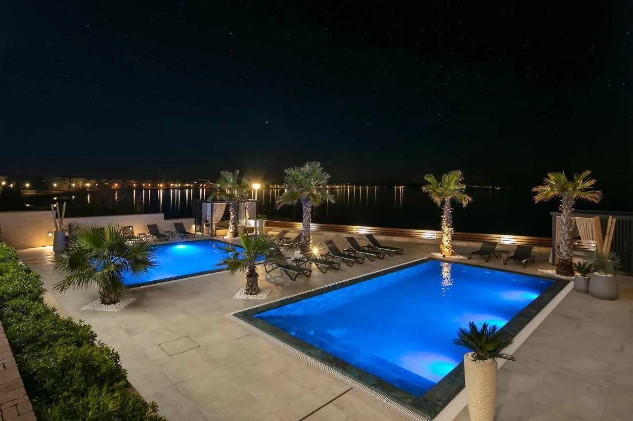 Malibu Imperial Resort Vir Apartment